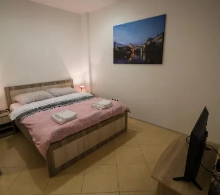 Fontana موستار
